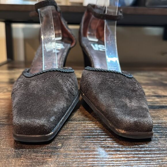 Victoria’s Secret Brown Suede Heels Size 7 - Picture 3 of 11